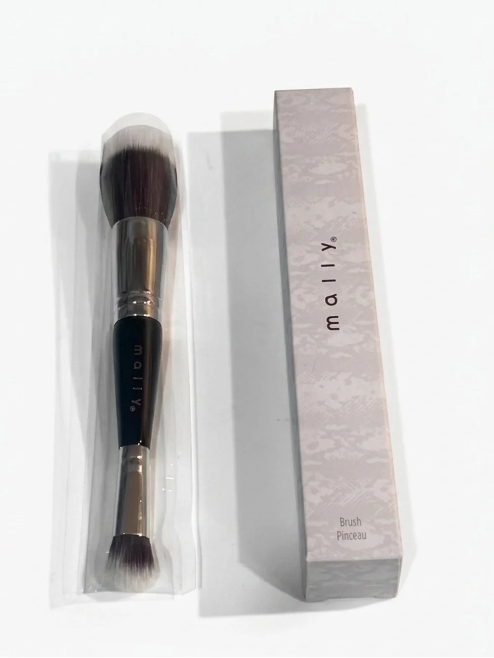 Mally Dual-Ended Powder & Detail Makeup Brush